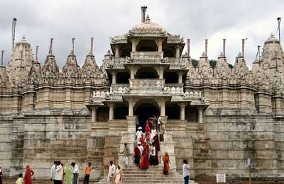  Dilwara temples